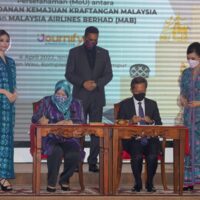 Batik Malaysia unik dan tersendiri